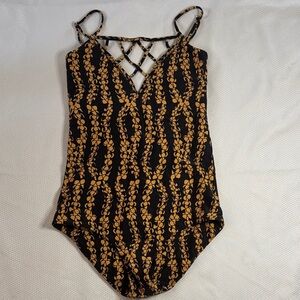 Issa de Mar  São Paulo Puakenikeni one piece